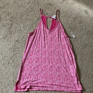 Pink tank with keyhole back